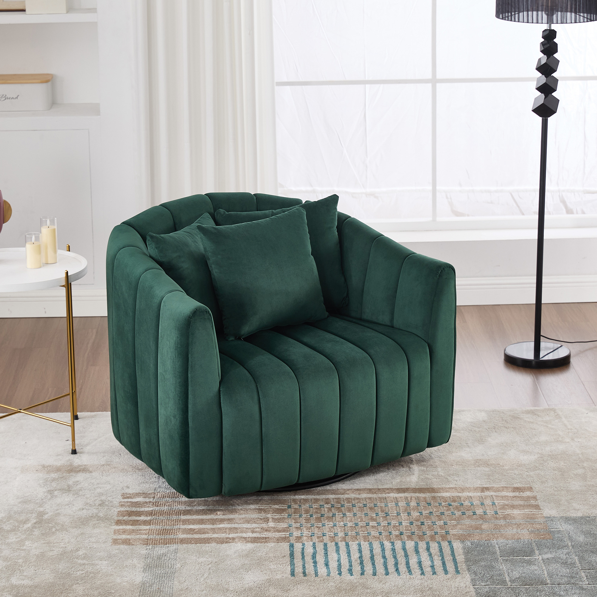 Velvet Green Outdoor Chair -  - Perfect for Patio, Lawn, Poolside & Garden