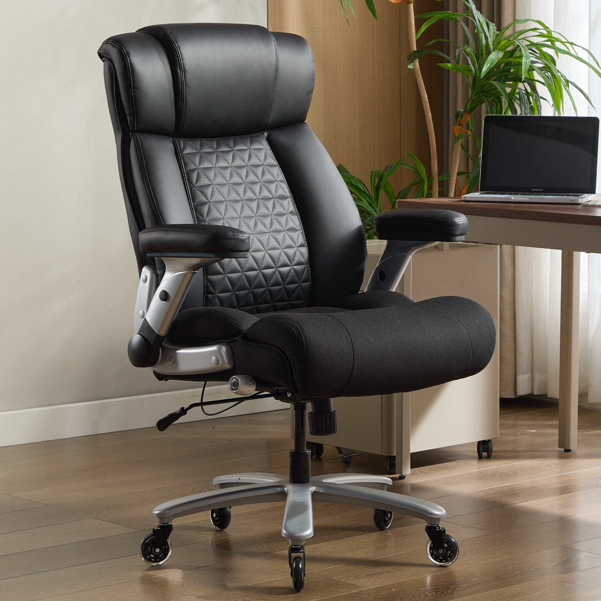 500lbs Big and Tall Office Chair with Adjustable Lumbar Support, Executive Office Chair Heavy Duty with Flip-up Armrest and Wider Seat, Ergonomic Leat